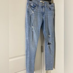 Levi 710 Super Skinny Size 30